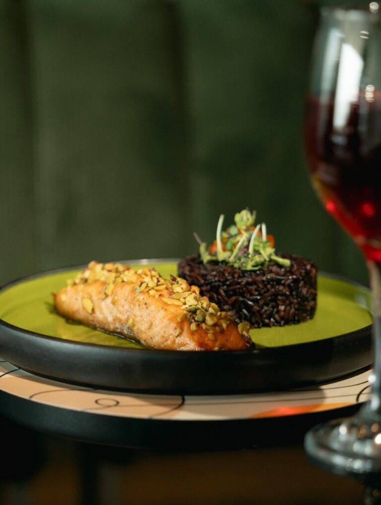 gr salmon pistachio