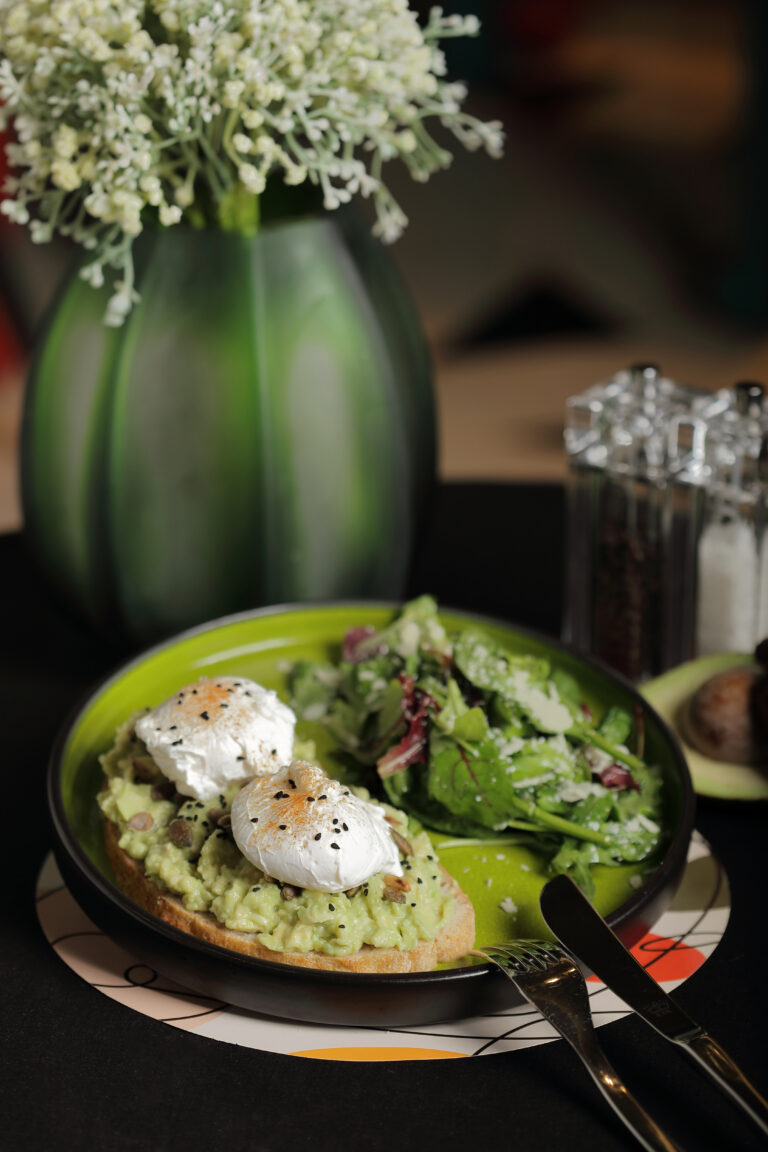avocado with eggs